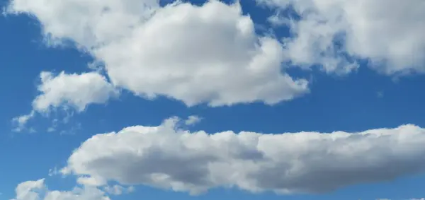 Όμορφα Σύννεφα Μπλε Φόντο Ουρανό Στη Φύση Της Φλόριντα — Φωτογραφία Αρχείου