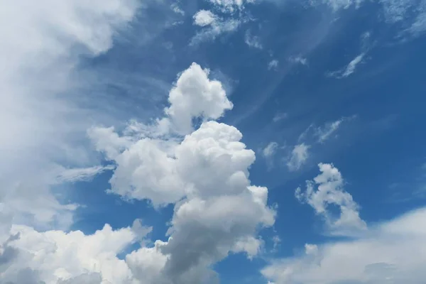 佛罗里达自然蓝天背景上美丽的云彩 — 图库照片