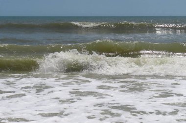 Kuzey Florida 'nın Atlantik kıyısındaki okyanus suları