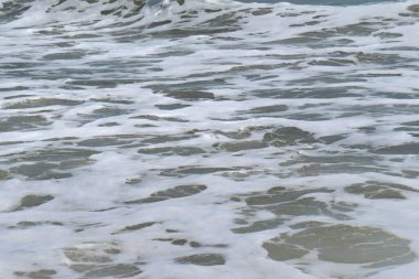 Kuzey Florida 'nın Atlantik kıyısındaki okyanus suları