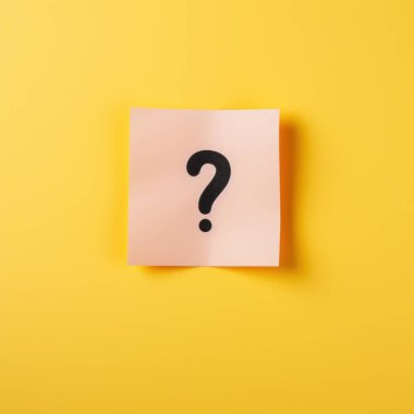 Yapışkan not kağıdına el çizimi emojisi