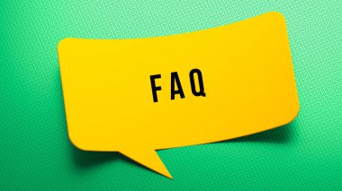 Faq, 3D eğri konuşma balonunda mesaj attı. Noktalı ve yeşil arkaplan