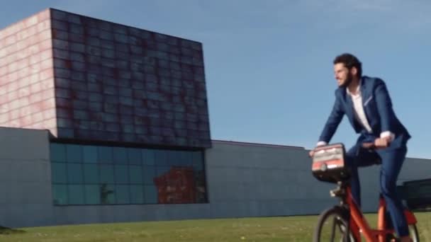 Bisiklet Süren Bir Adam Sürdürülebilir Yaşam Konsepti Evet Yüksek Kaliteli — Stok video