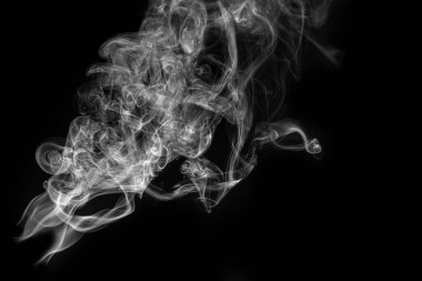 Siyah arkaplanda soyut beyaz duman canlandırması