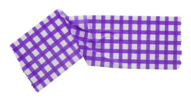 Mor desenli kağıt bant beyaz arkaplanda izole edildi