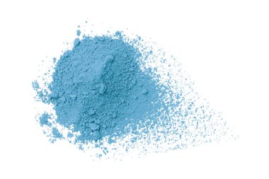 Açık mavi toz beyaz arkaplanda izole edildi.