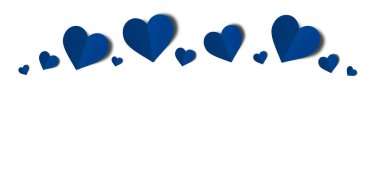 Beyaz arka planda izole edilmiş mavi kağıt kalpler. Sevgililer Günü.