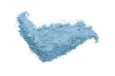 Açık mavi toz beyaz arkaplanda izole edildi.