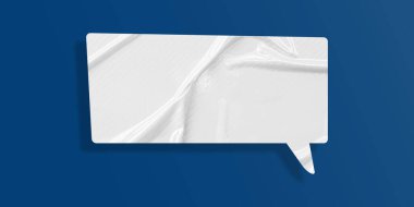 Beyaz konuşma balonu buruşmuş kağıt mavi arkaplanda izole edilmiş