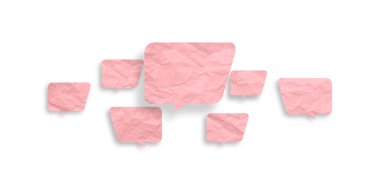 Pembe konuşma balonu buruşmuş kağıt beyaz arkaplanda izole edilmiş.