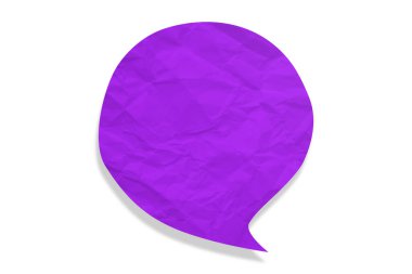Mor konuşma balonu buruşmuş kağıt beyaz arkaplanda izole edilmiş