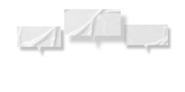 Beyaz konuşma balonu buruşmuş kağıt beyaz arkaplanda izole