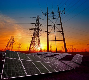 Güneş panelleri ve pilonlar, yeşil çevre koruması