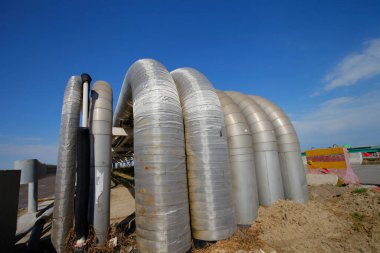 Yağ boruları ve vanalar