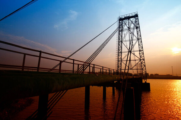 Трубопровод нефтяных месторождений