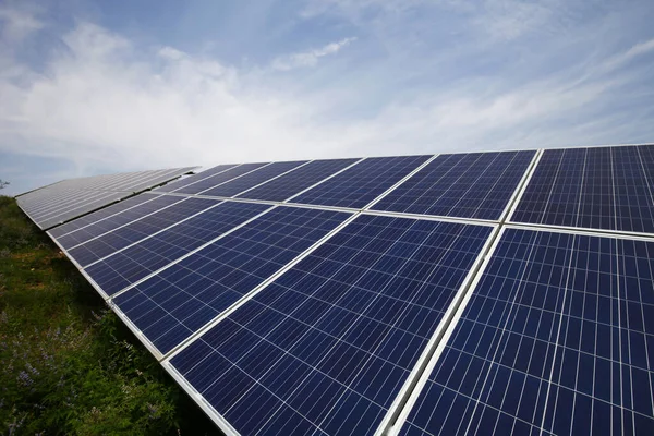 Paneles Solarespara Ahorrar Energía —  Fotos de Stock