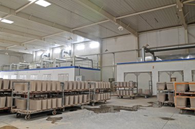 Seramik ürünler atölyede 