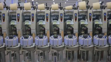 Dönen makine endüstriyel fabrika otomasyon hattı