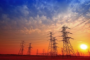 Elektrik kuleleri, güç ekipmanları ve tesisleri