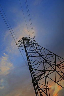 Elektrik kuleleri, güç ekipmanları ve tesisleri