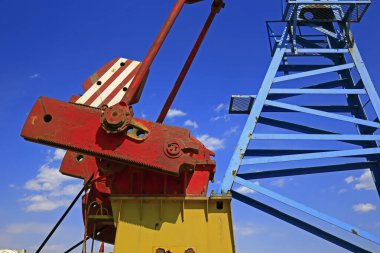 Petrol pompası, endüstriyel ekipmanlar