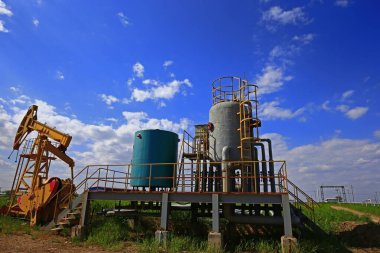 Boru hattı vanaları ve sanayi ekipmanları