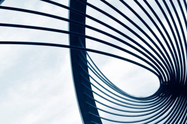 Modern inşaat çeliği, gelecekte gerçeküstü tasarım