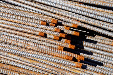 İnşaat alanında inşaat çubuğu düzenlendi