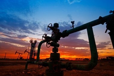 Yağ boruları ve vanalar