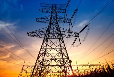 Elektrik kuleleri, güç endüstrisi ekipmanları