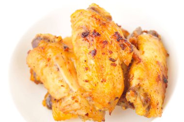 Yakın mesafeden kızarmış tavuk kanadı.