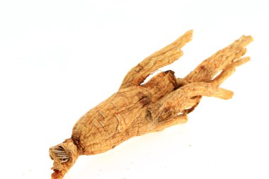 Ginseng beyaz arka planda
