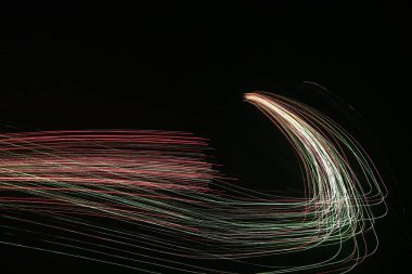 Havai fişekler, karanlıkta ışık, soyut arka plan.