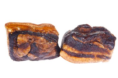 İtalyan jambonu mu İspanyol jamonu mu? Beyaz arka planda izole edilmiş kurutulmuş et.