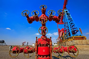 Yağ boruları ve vanalar