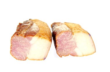pastırma beyaz arka planda izole edilmiş
