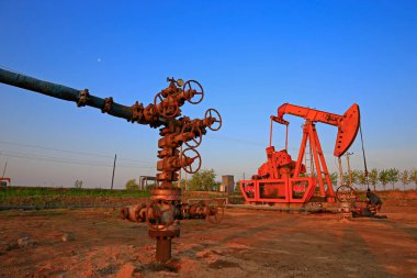 Yağ boruları ve vanalar