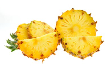 Beyaz arkaplanda ananas 