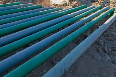 Boru ve valf petrol sahaları. 