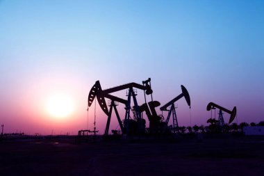 Borular ve vanalar endüstriyel ekipmanlar