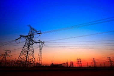 Elektrik kulesi, güç endüstrisi ekipmanları