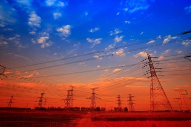 Elektrik kulesi, güç endüstrisi ekipmanları