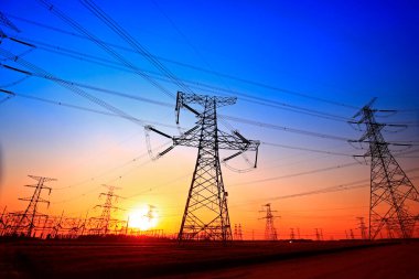 Elektrik kulesi, güç endüstrisi ekipmanları