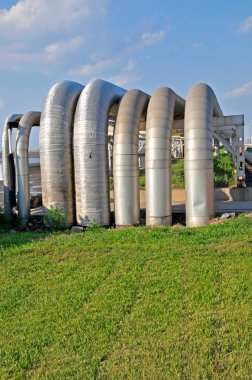 Boru ve valf petrol sahaları. 