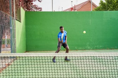 Profesyonel kürek atlama gözlemcisi. Spor oyunu