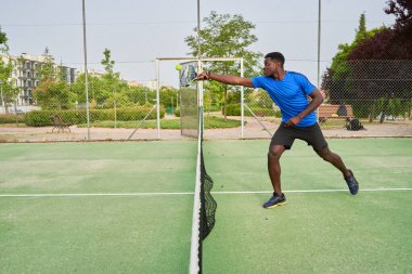 Profesyonel kürek atlama gözlemcisi. Spor oyunu