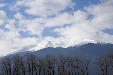Dağların güzel manzarası