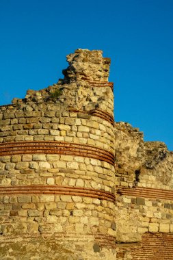 Şehrin eski kalıntıları. 