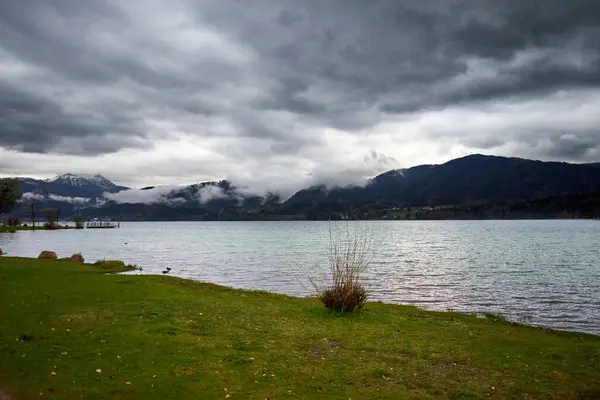 Jezero Horách Oblacích — Stock fotografie
