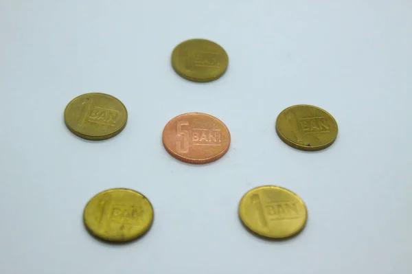 Detailní Záběr Rumunských Mincí Hodnotě Bani Zákaz Leu Ron — Stock fotografie